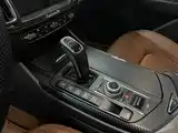 Photo 19 - Maserati Levante