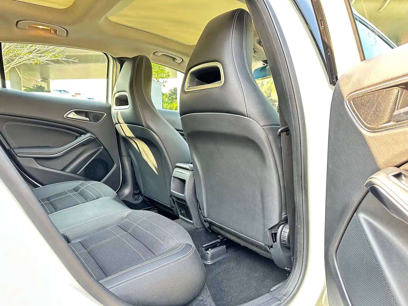 Mercedes-Benz GLA (Import) 2015 GLA 200 фото 7