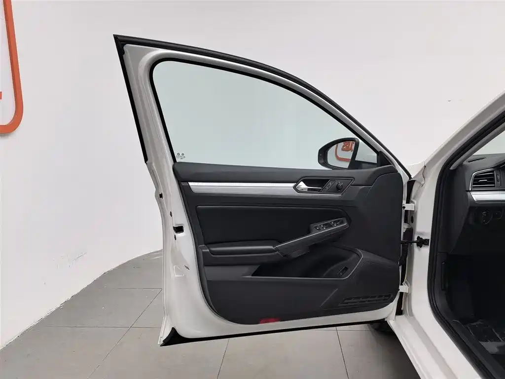 Volkswagen Lamando 2019 230TSI DSG Fashion Edition China VI фото 8
