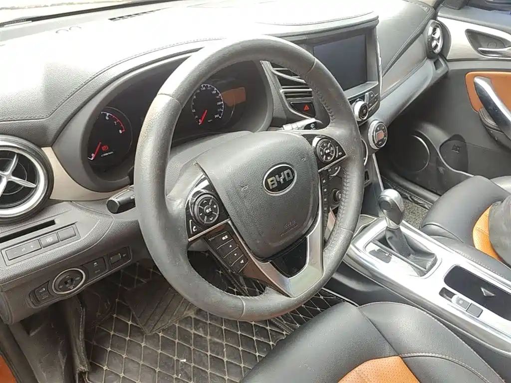 BYD Song 2016 2.0TID Automatic Premium фото 11