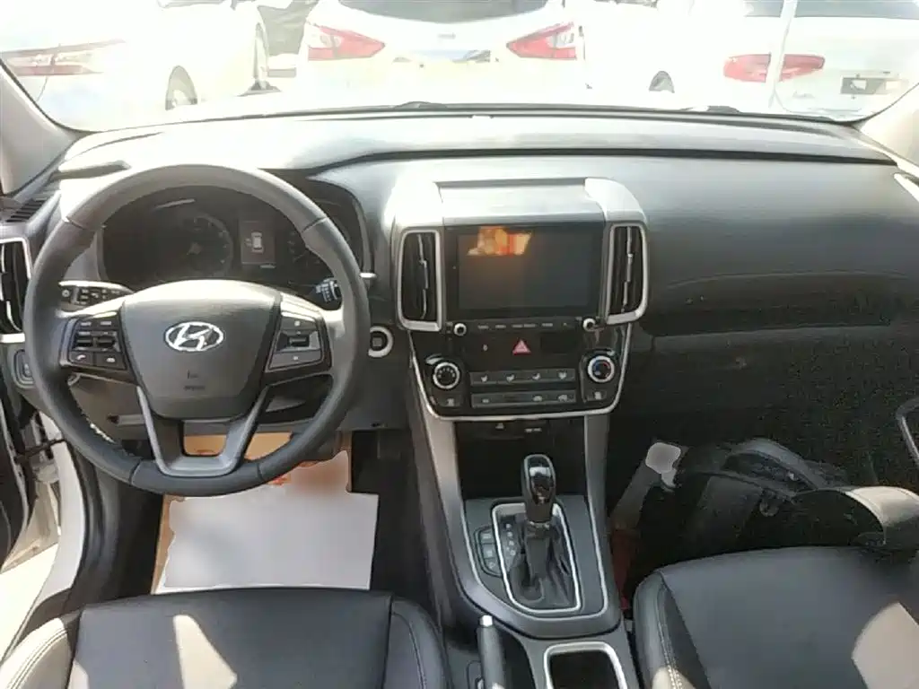Hyundai Beijing Hyundai ix35 2019 2.0L Automatic 2WD Zhiyong·Enjoy China V фото 10