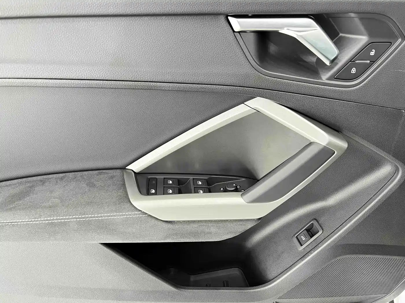 Audi Q3 2022 35 TFSI Fashion Dynamic фото 8