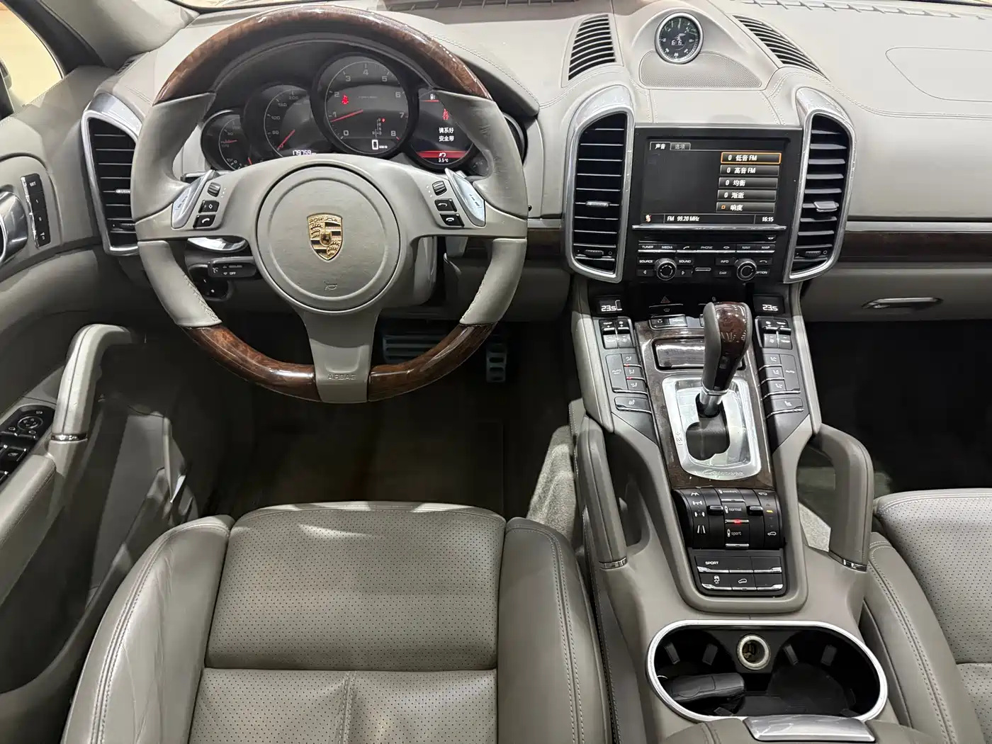 Porsche Cayenne 2011 Cayenne 3.0T фото 6