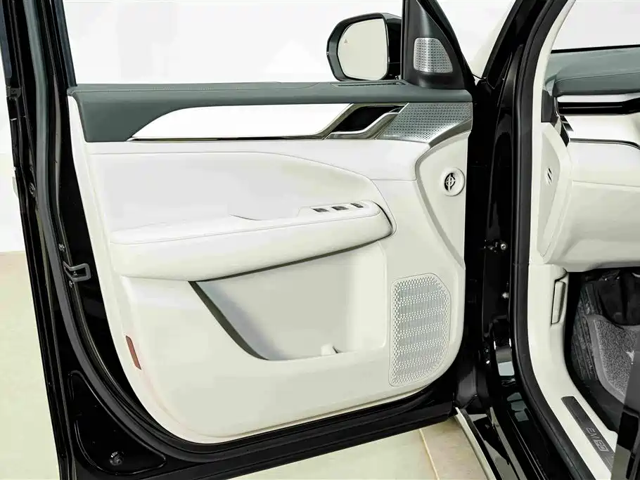Volvo EM90 2025 2025 Ultra Six-Seater