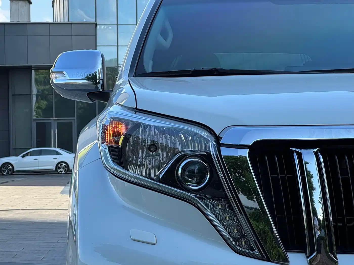 Toyota Prado 2016 2.7L Auto Luxury Edition фото 9