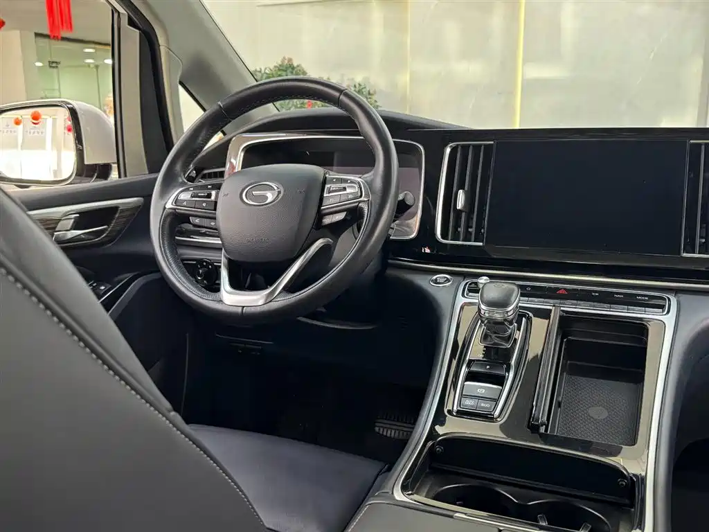 GAC Trumpchi Trumpchi M8 2021 Leading Show Series 390T Ultimate Edition фото 7