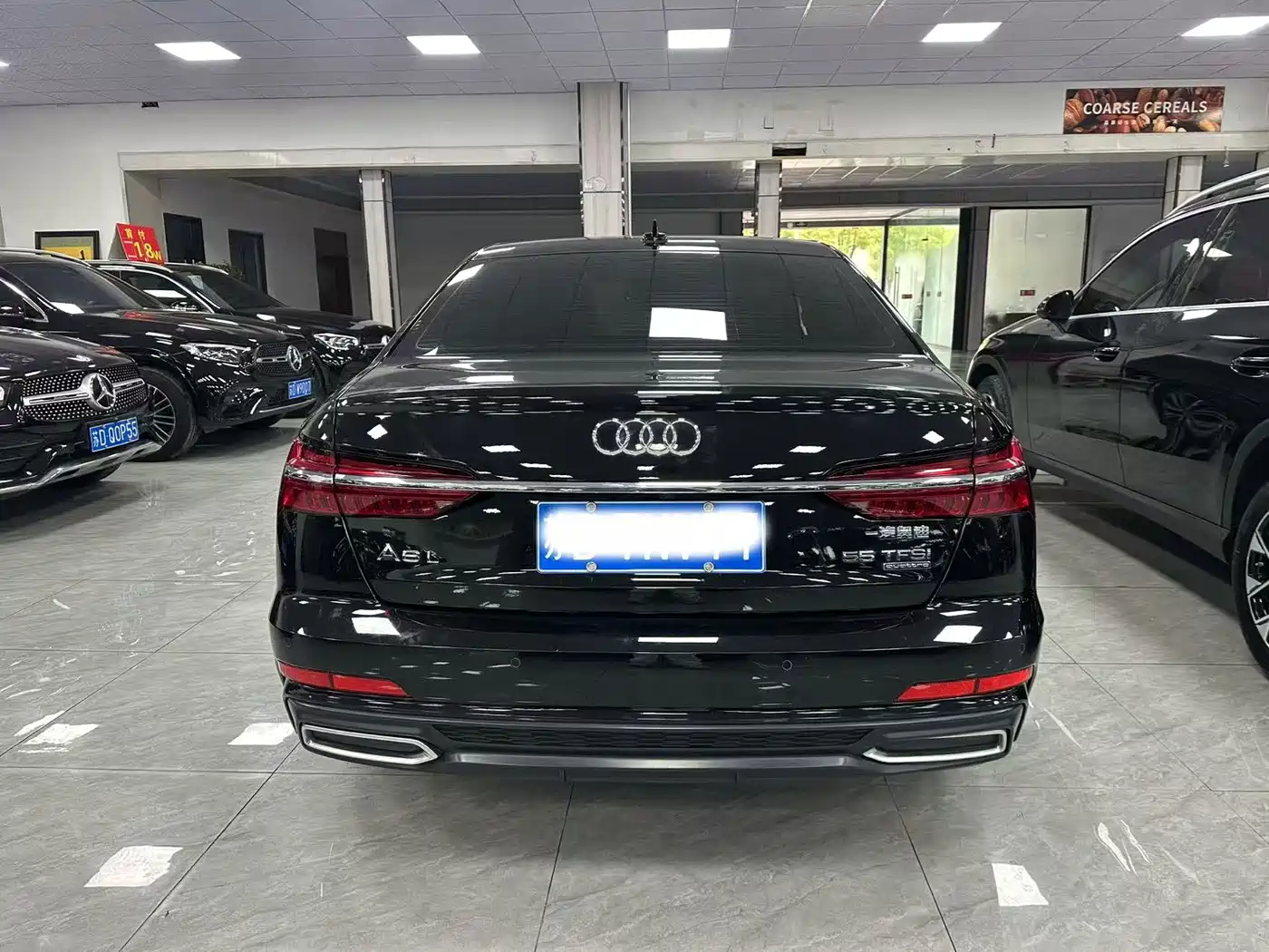 Photo 8 - Audi A6L