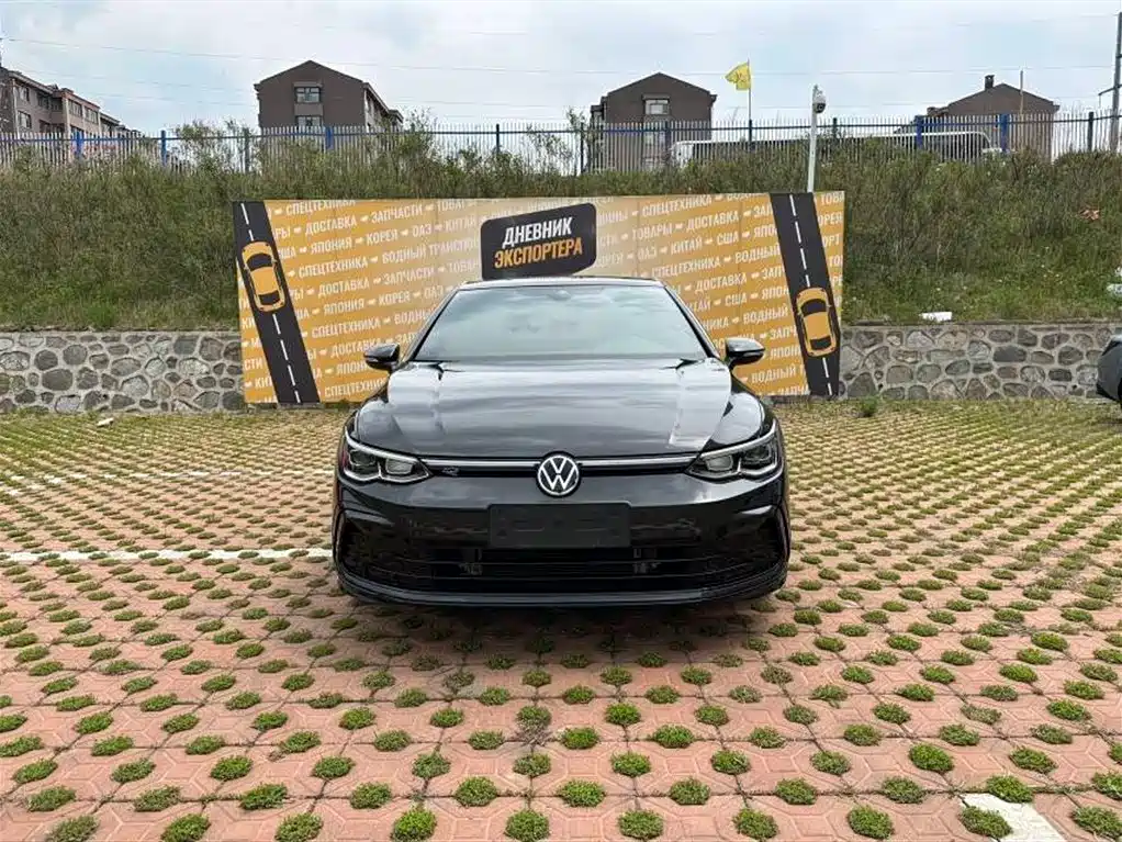 Volkswagen Golf 2021 280TSI DSG R-Line фото 2
