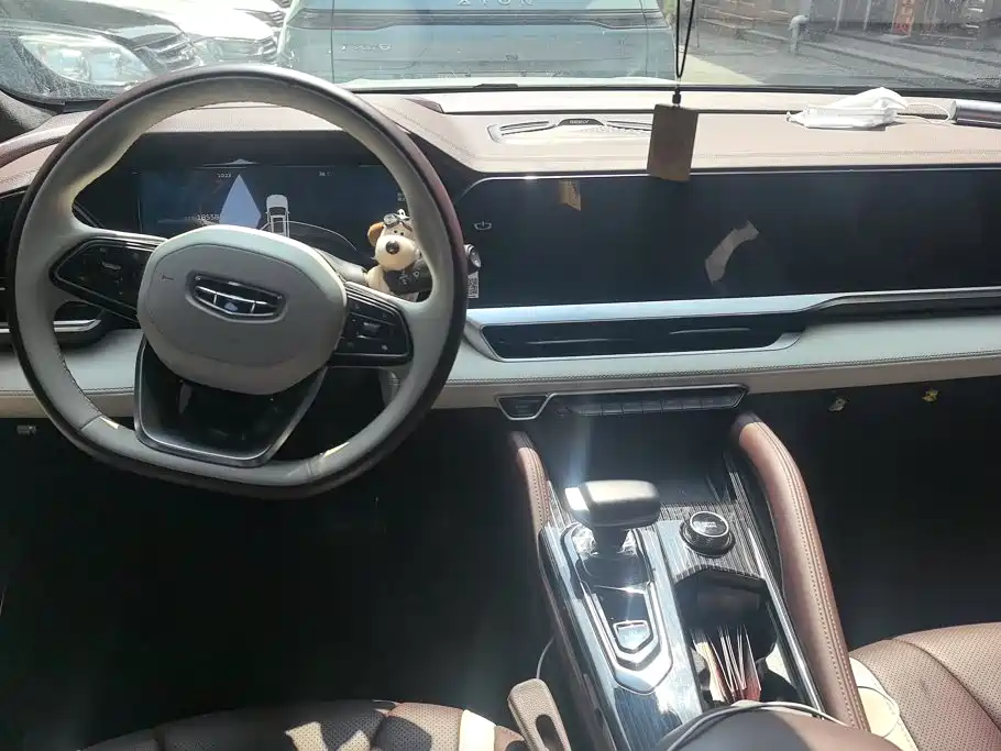 Photo 12 - Geely Xingyue L
