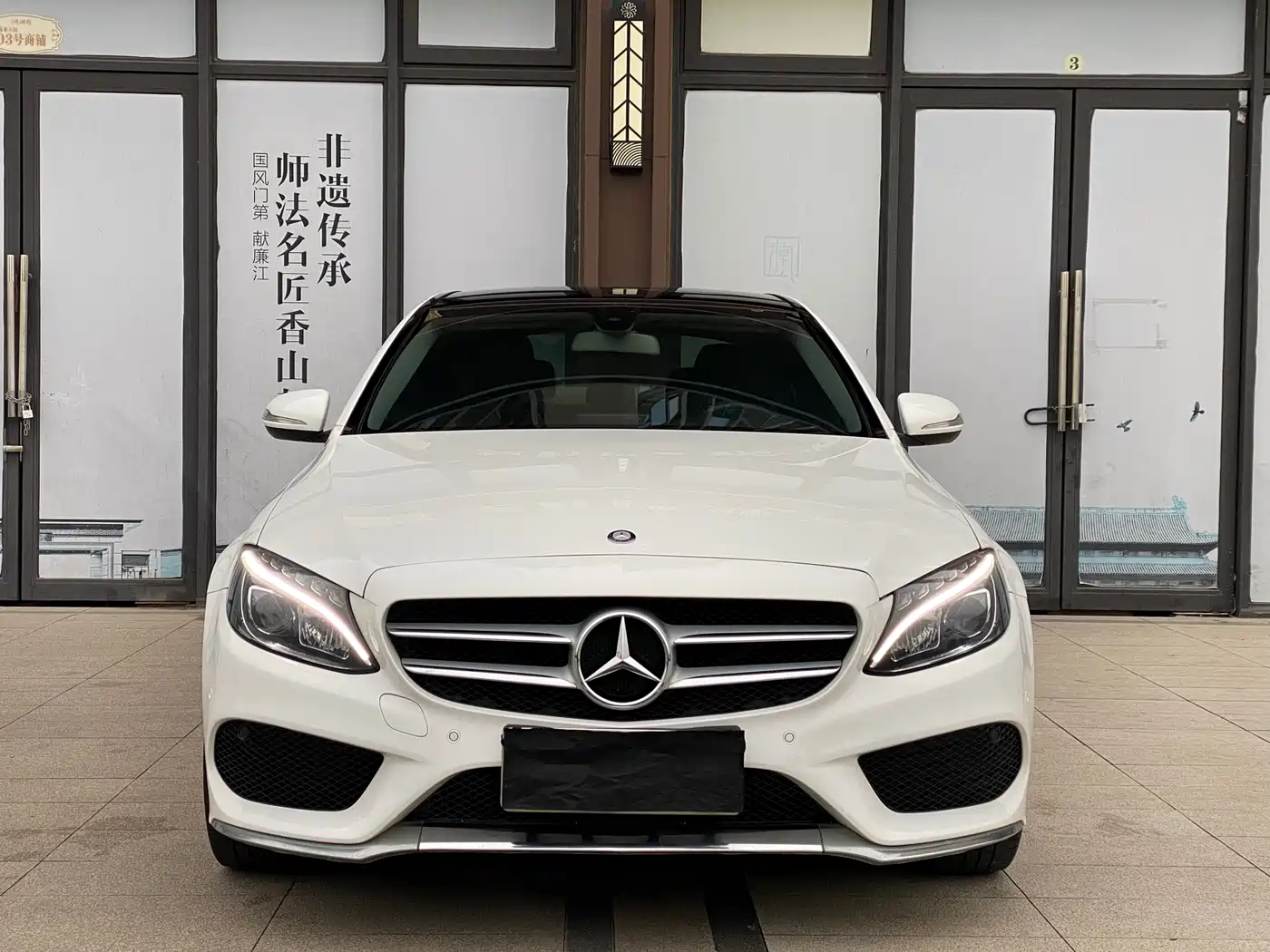 Mercedes-Benz C-Class 2016 C 200 L Sport фото 2