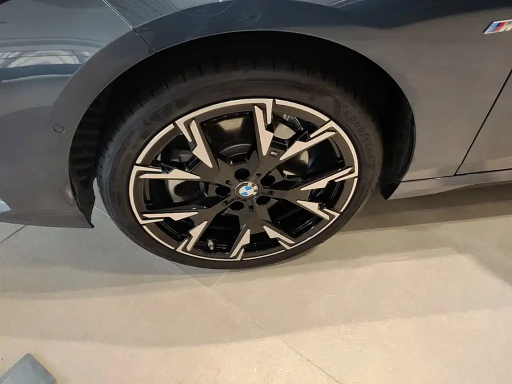 BMW 2 Series 2025 225L M Sport Moonlight Package фото 23