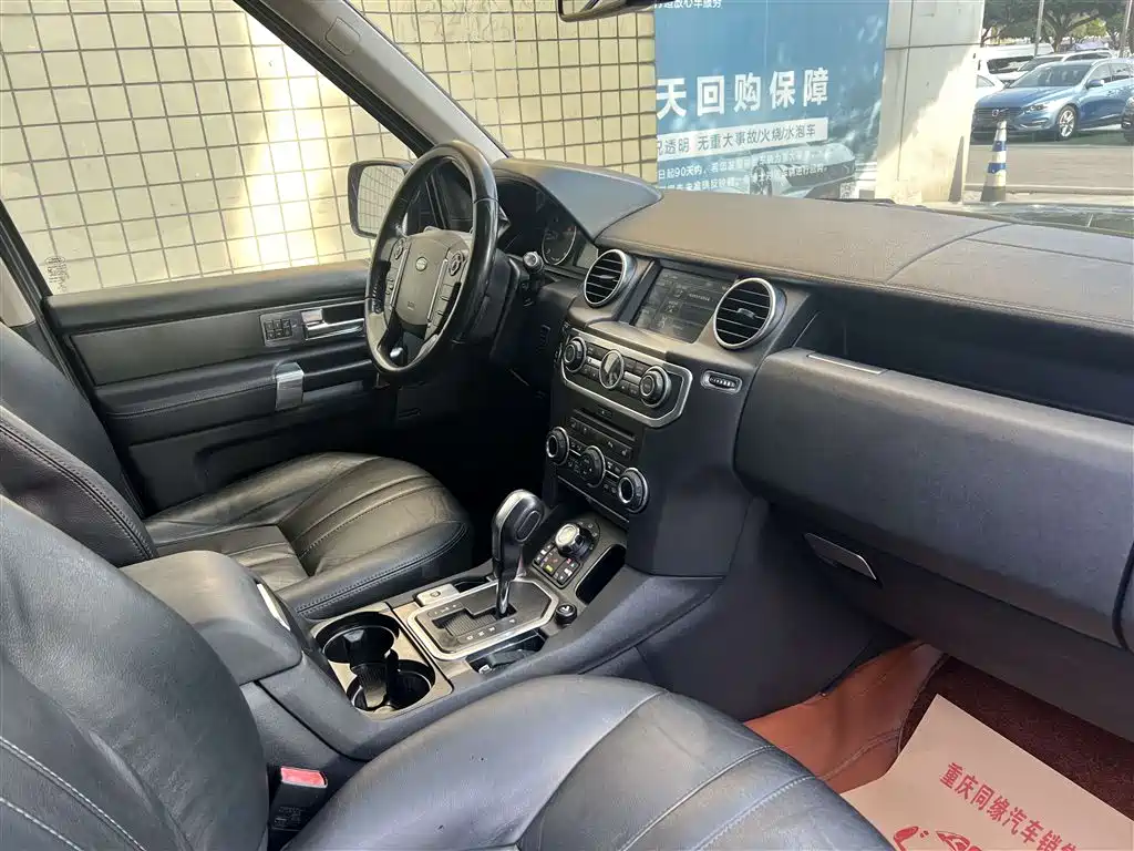 Land Rover Discovery 2012 3.0 SDV6 HSE Diesel фото 8