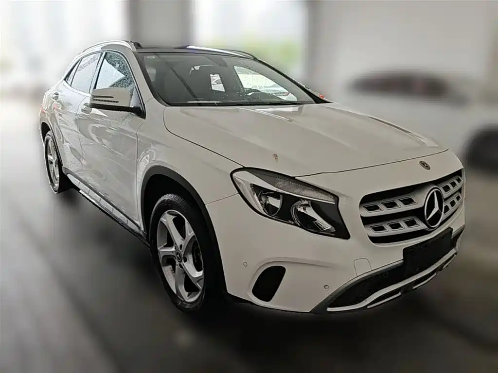 Mercedes-Benz GLA 2017 GLA 200 Dynamic фото 7