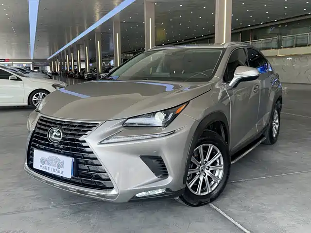 Lexus NX 2019