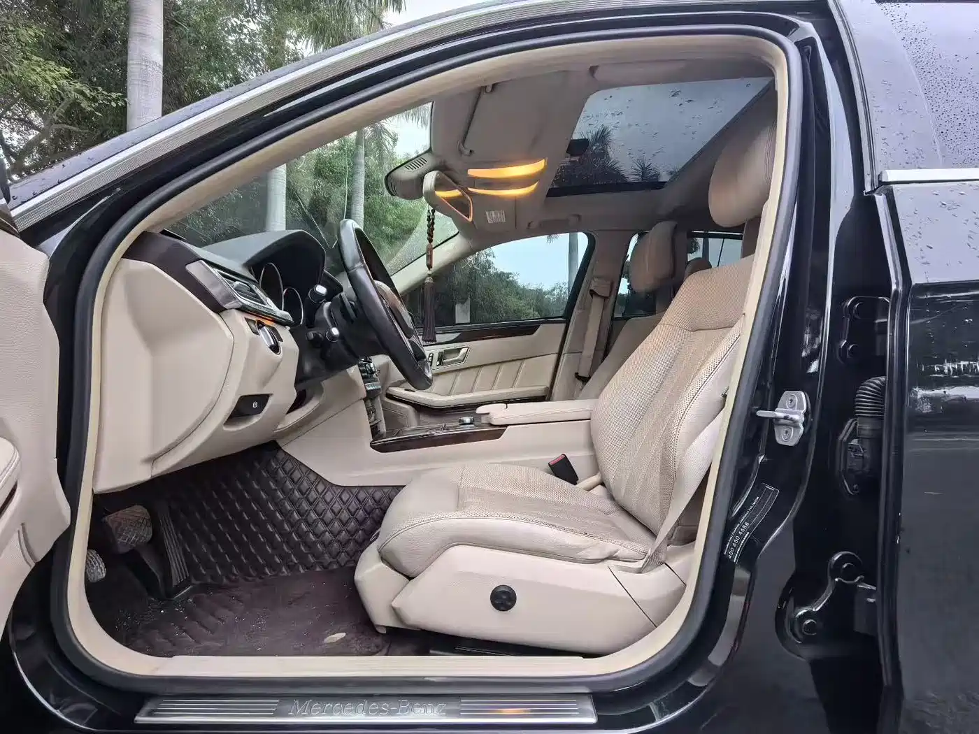 Mercedes-Benz E-Class 2014 E 300 L фото 4