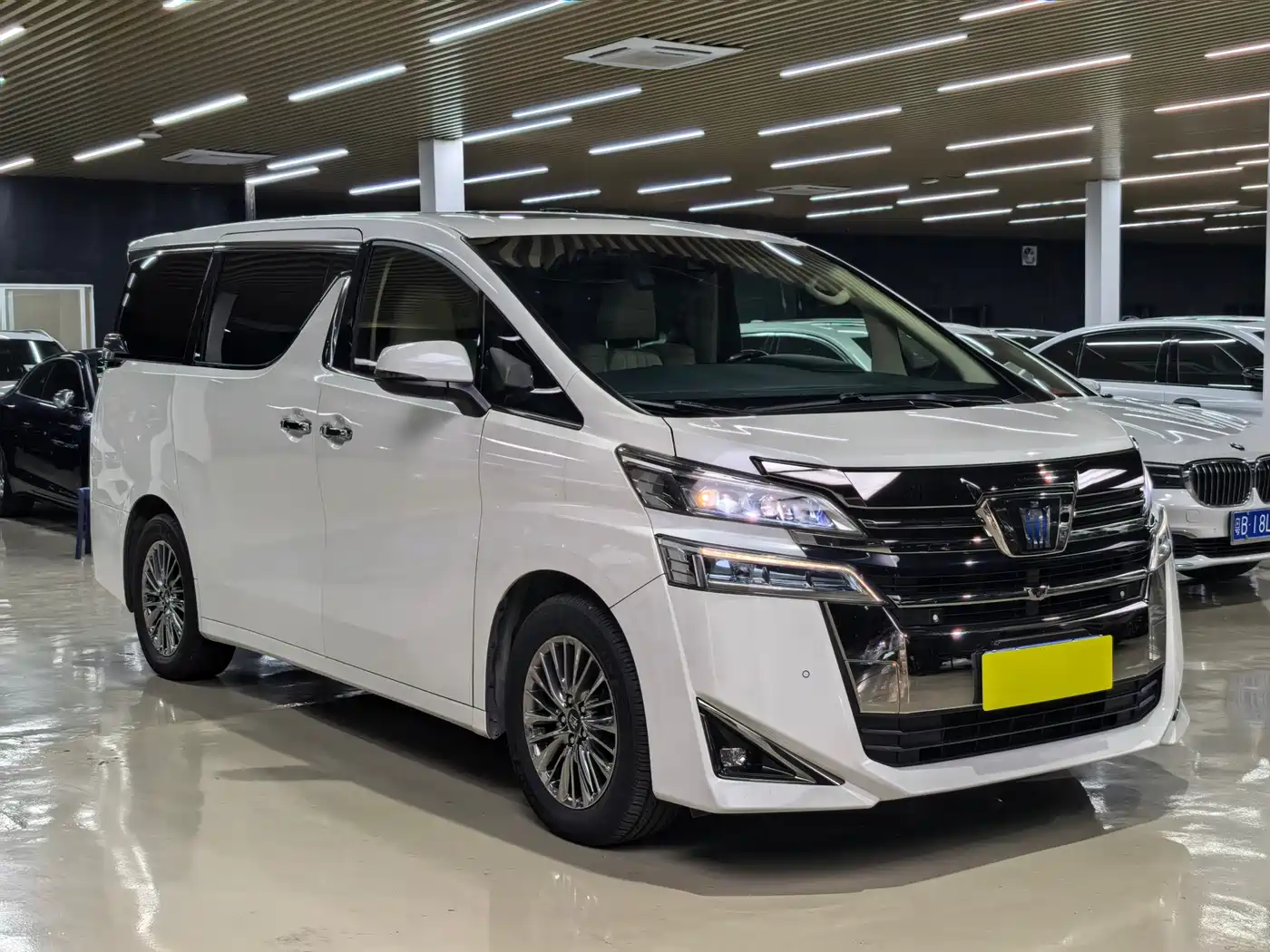 Toyota Vellfire 2021 Crown Hybrid 2.5L HV Premium Edition