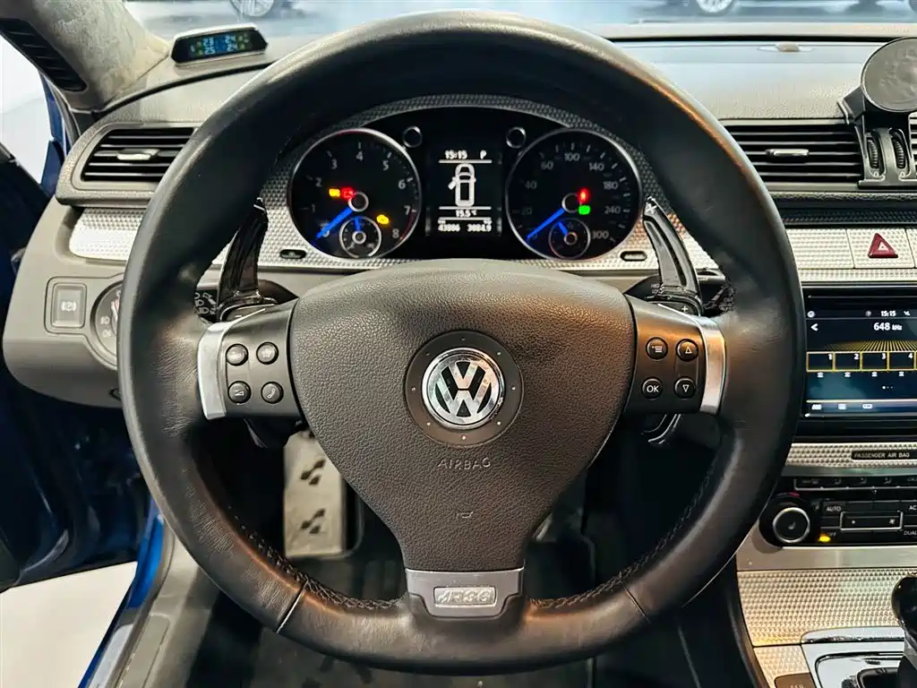 Volkswagen Passat 2008 Volkswagen R36 Wagon фото 10