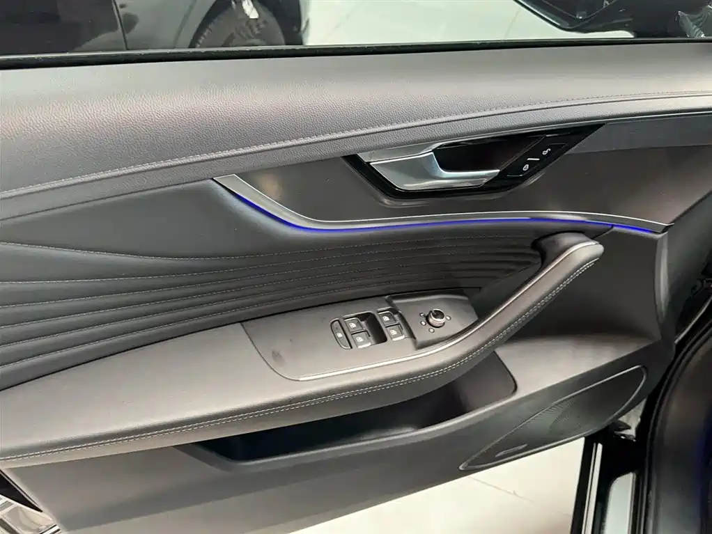 Hongqi HS5 2023 2.0T Flag Enjoy Pro Edition фото 17