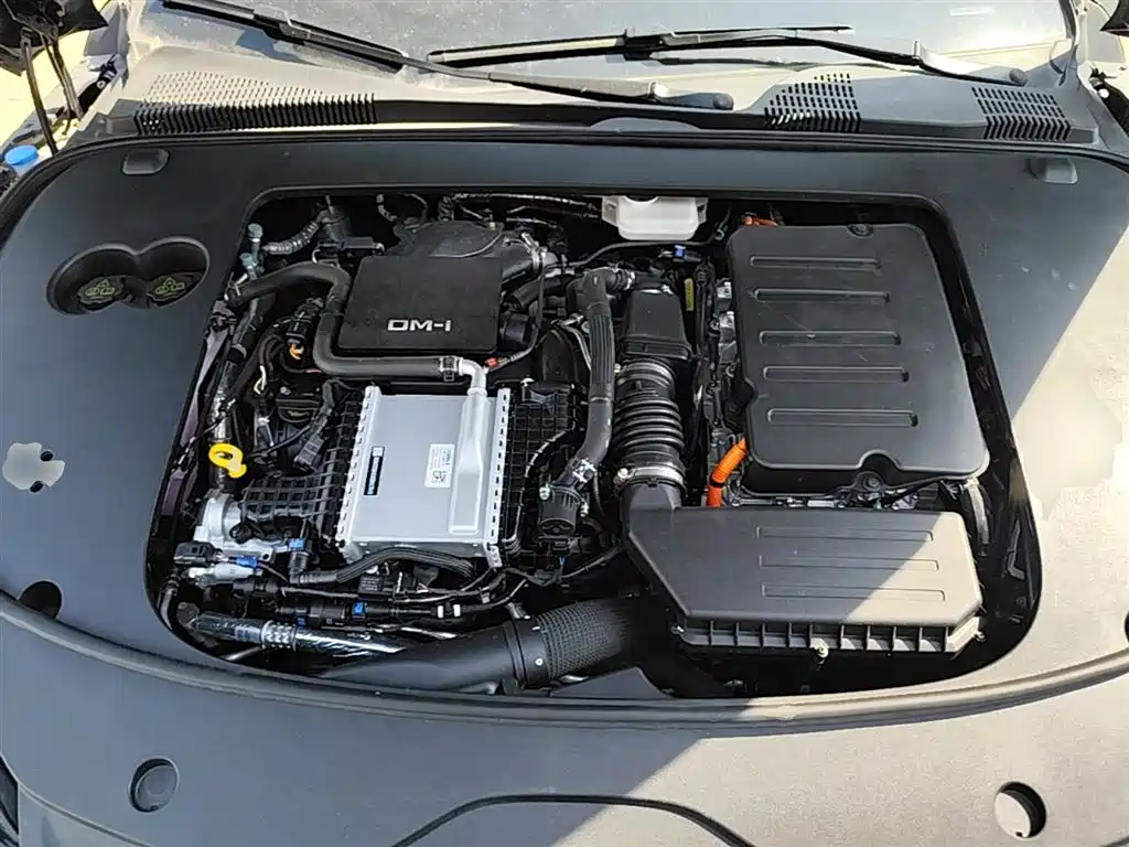 BYD Han 2025 DM-i Smart Drive Edition 125KM Elite фото 17