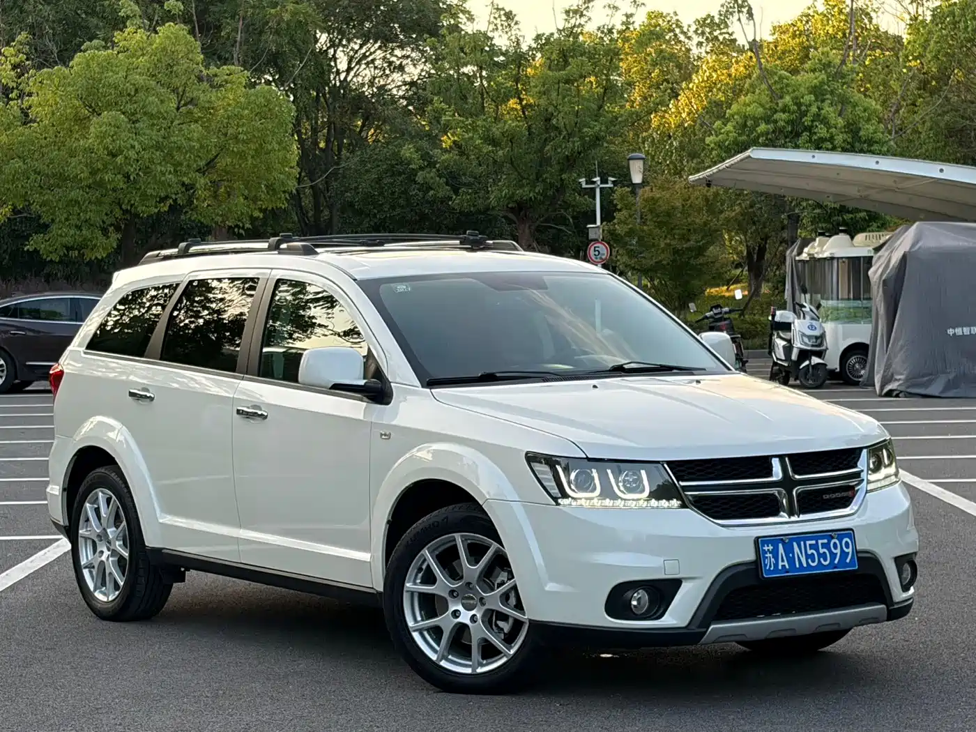 Dodge Journey 2016 2013 Model 2.4L 2WD Premium Edition