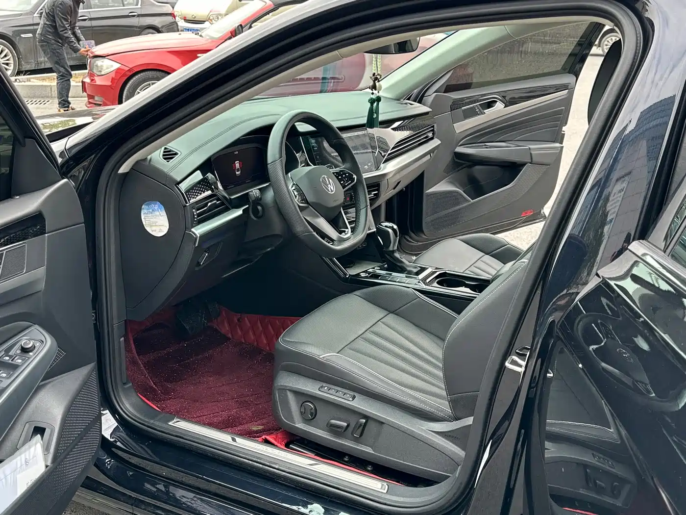 Volkswagen Passat 2024 380TSI Starlight Luxury Edition фото 4