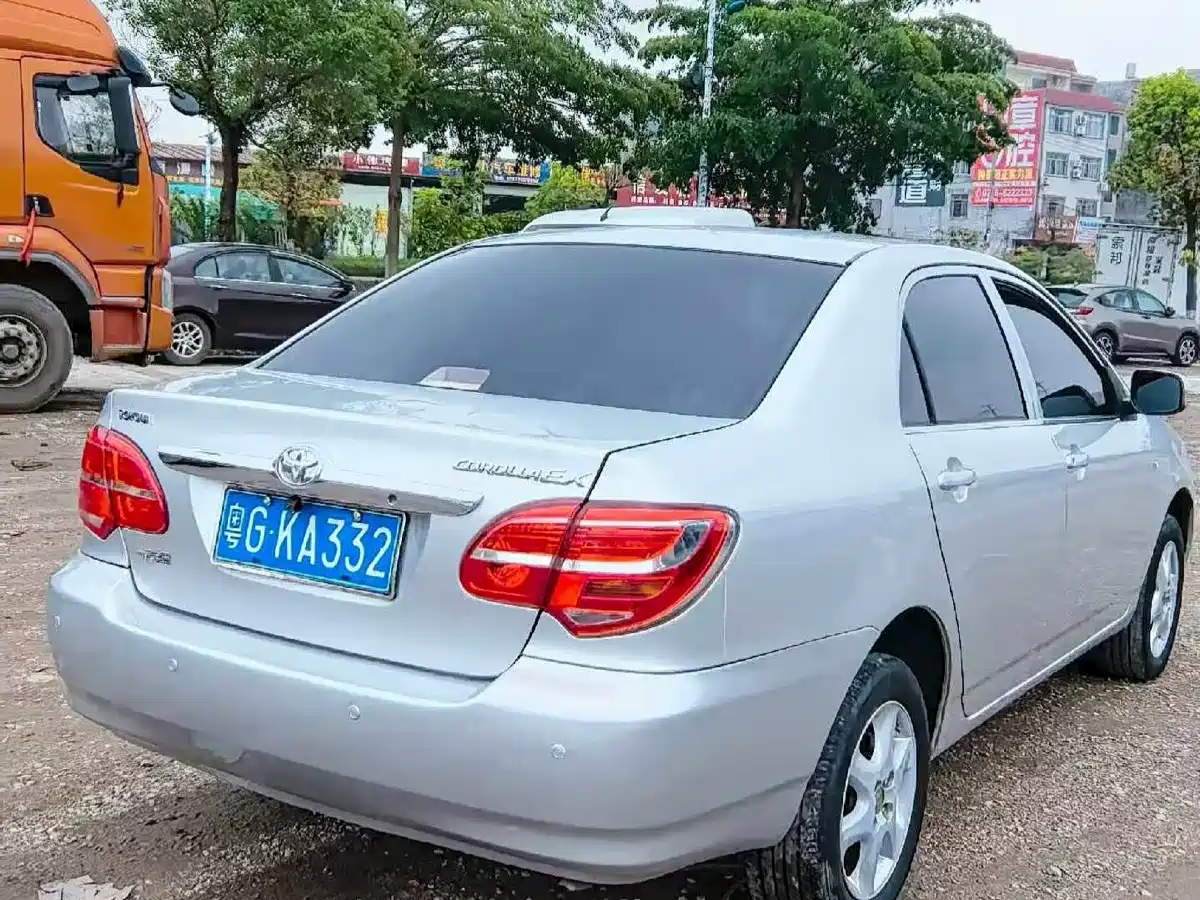 Toyota Corolla 2013 1.6L Automatic Excellence Edition фото 6