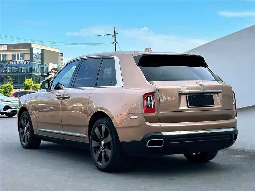 Rolls-Royce Cullinan 2018 5-Seater Version фото 2
