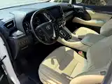 Фото 8 - Toyota Vellfire