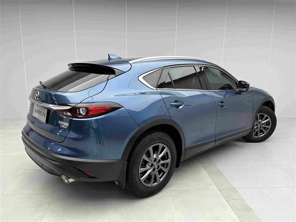 Photo 4 - Mazda CX-4