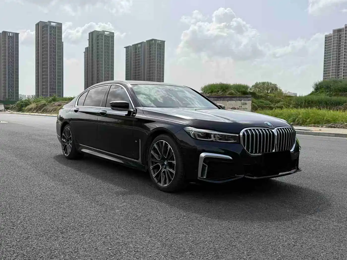 BMW 7 Series 2019 740Li Leading M Sport Package фото 3