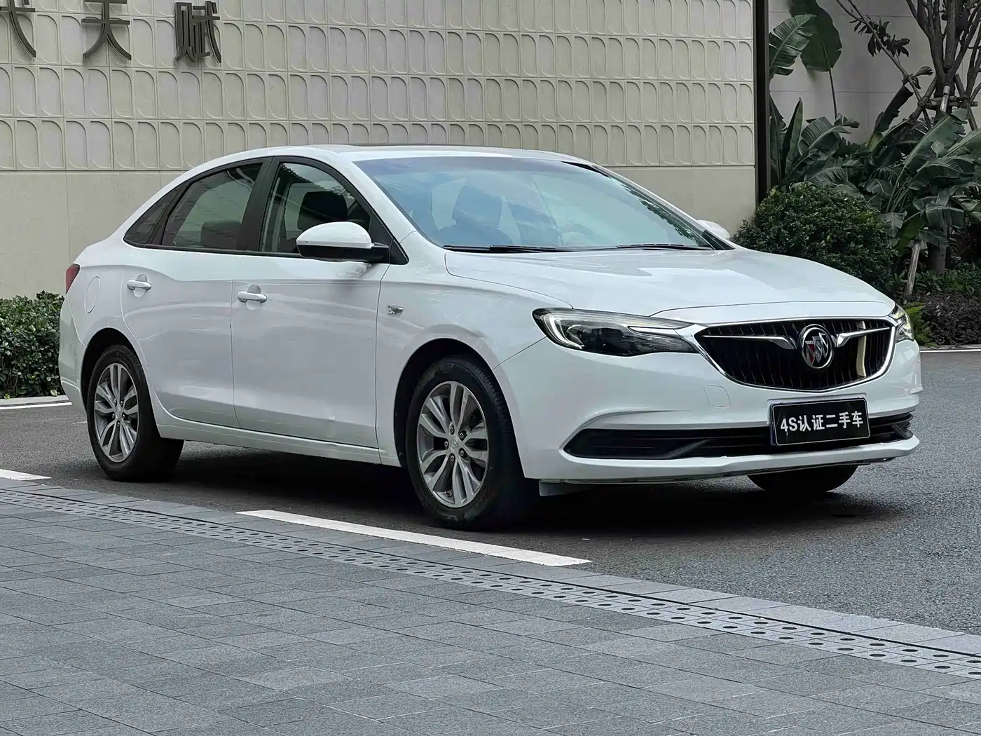 Buick Excelle 2019 18T Auto Connected Elite China VI фото 2