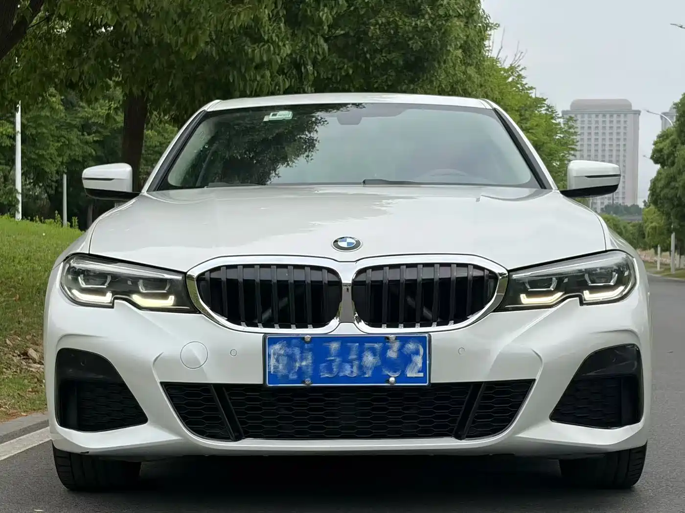 BMW 3 Series 2020 320Li M Sport Package фото 2