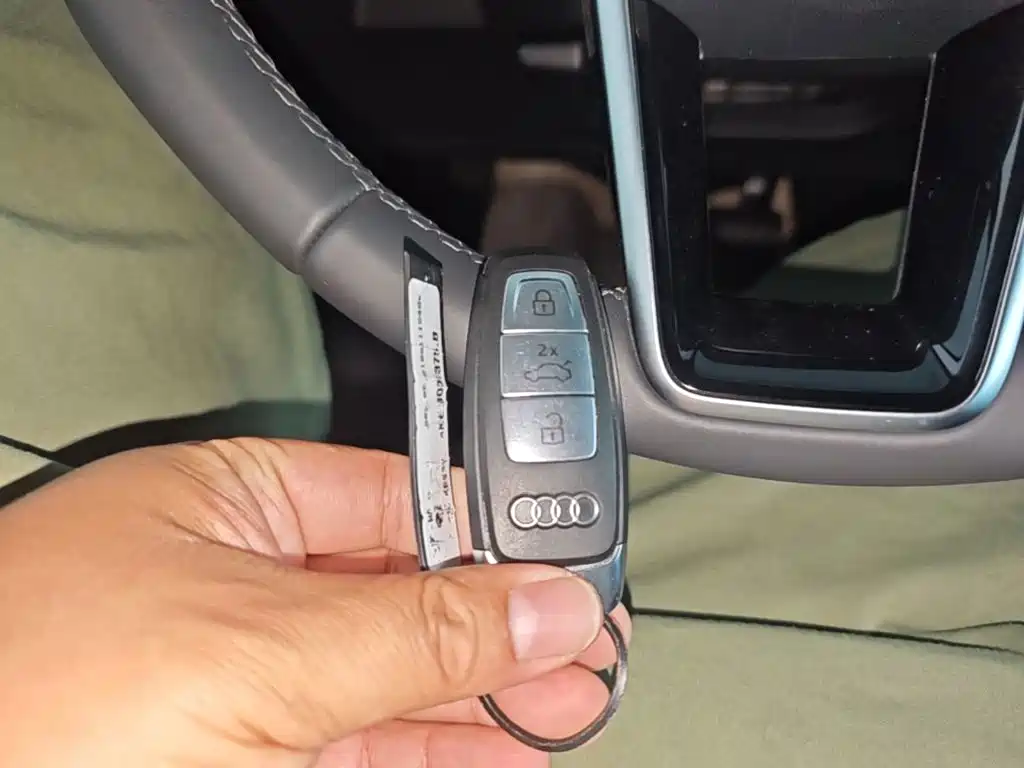 Audi e-tron 2026 2021 50 quattro Luxury