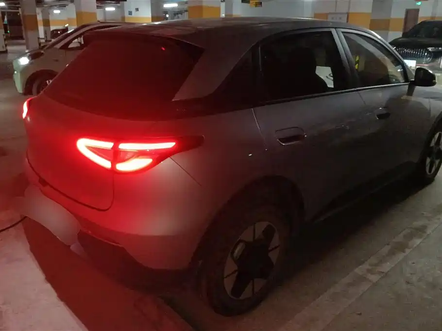 Geely Galaxy Starry Wish 2025 UP 410km Explorer Edition фото 3