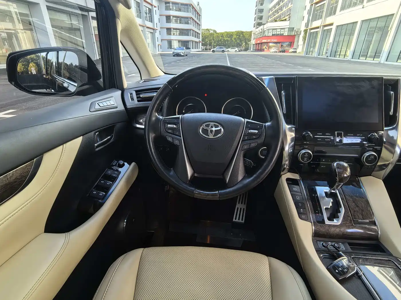 Toyota Alphard 2018 3.5L Premium фото 9