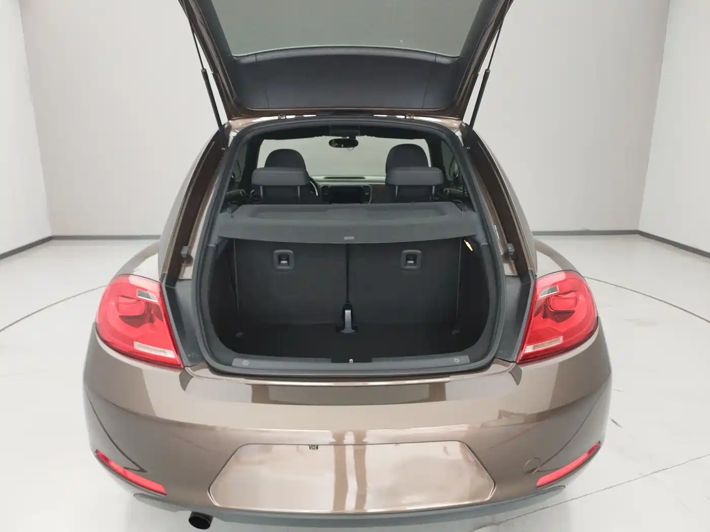 Volkswagen Beetle 2015 180TSI фото 8