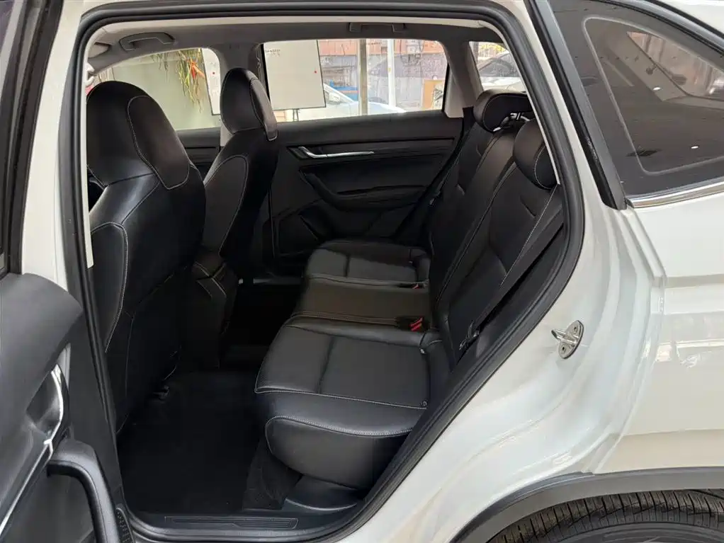 Škoda Kamiq 2022 1.5L Automatic Comfort Edition фото 18