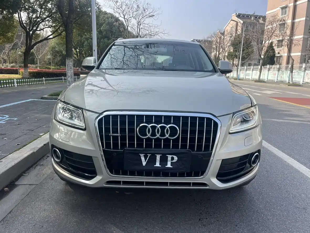 Audi Q5 2016 40 TFSI Technology Model фото 2