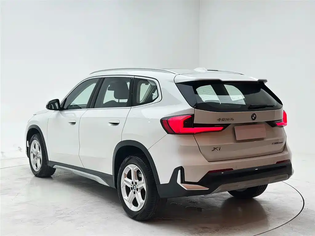 BMW X1 2023 sDrive20Li X Design Package фото 4