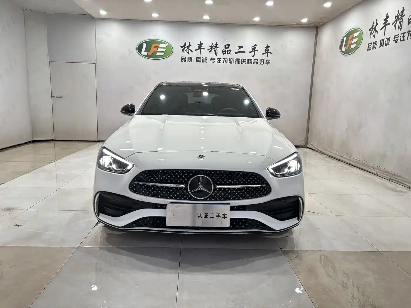 Mercedes-Benz C-Class 2025 Facelift C 260 L Night Sport Edition фото 3