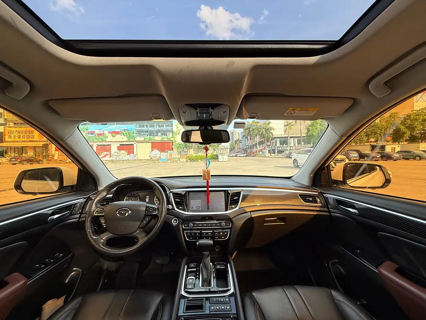 GAC Trumpchi Trumpchi GS7 2017 320T 2WD Luxury Smart Connect фото 9