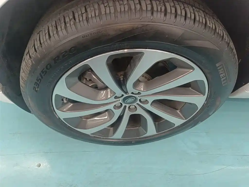 Land Rover Discovery Sport 2020 249PS R-Dynamic Performance фото 23