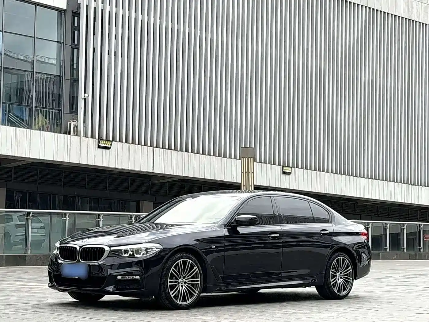 BMW 5 Series 2018 Facelift 530Li Leading M Sport Package