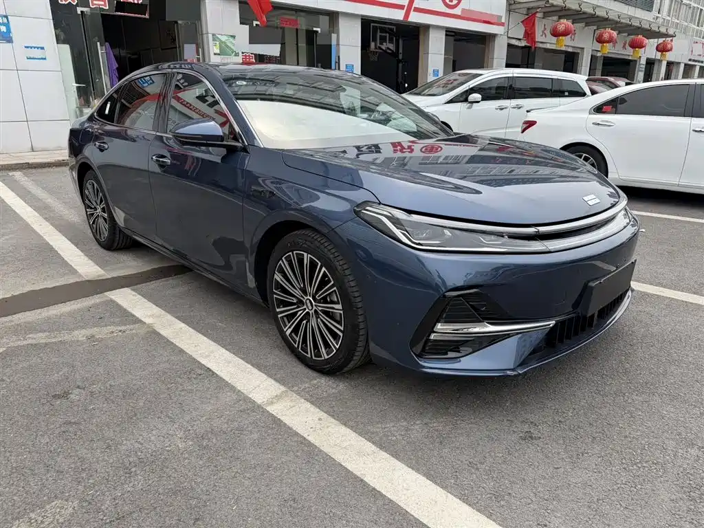 Geely Galaxy Galaxy A7 2025 EM-i фото 3