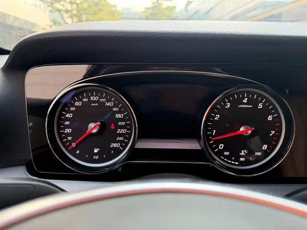 Mercedes-Benz E-Class 2017 E 200 Sport 4MATIC фото 17
