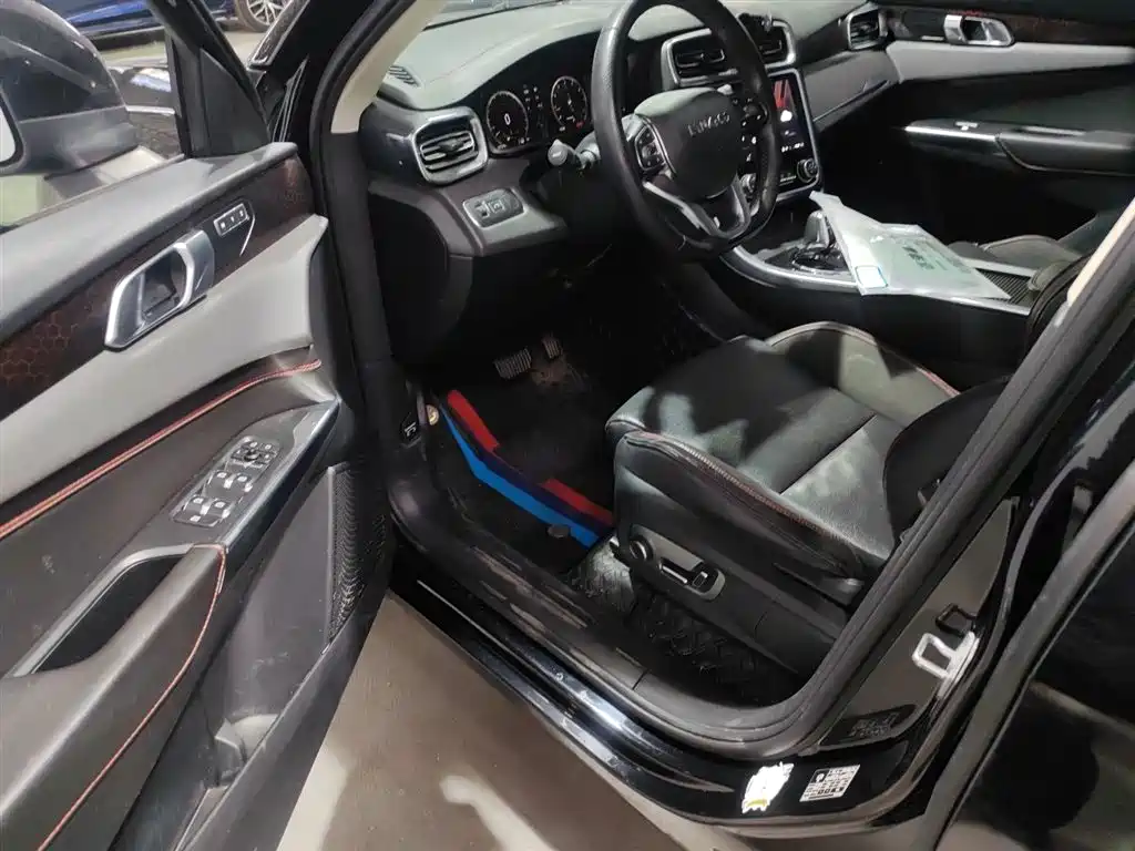 Lynk & Co 01 2019 2.0T AWD Pro Edition China VI фото 12
