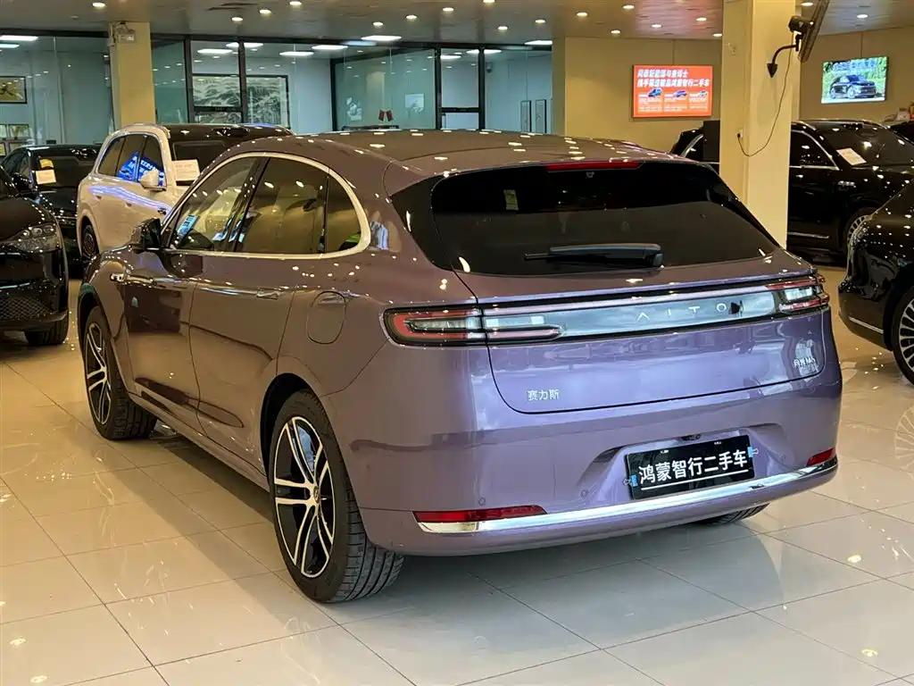 AITO Wenjie AITO M5 2025 Extended Range Ultra AWD фото 6