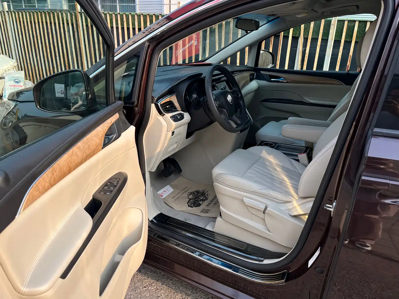 Buick GL8 2017 ES 28T Comfort Type China V фото 5