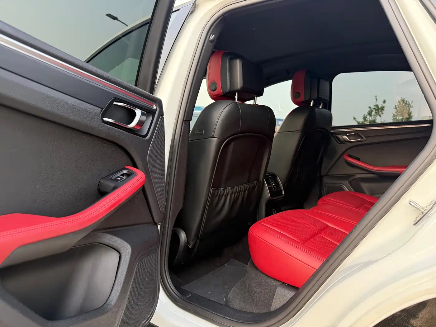 Porsche Macan 2018 Macan 2.0T фото 6