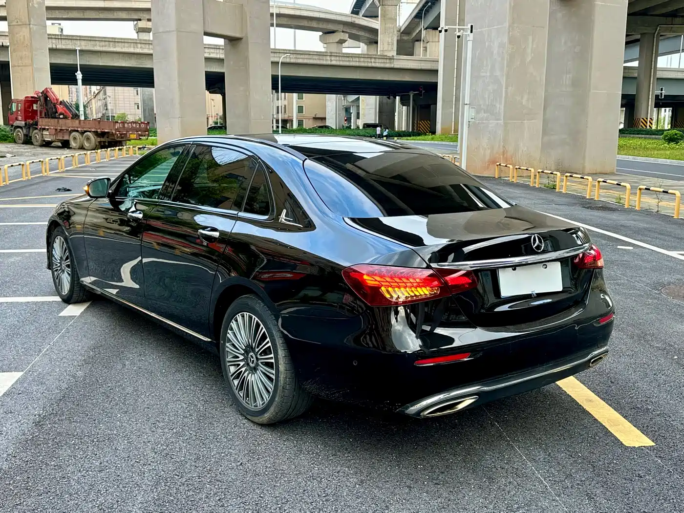 Mercedes-Benz E-Class 2019 E 300 L Sport Luxury фото 12